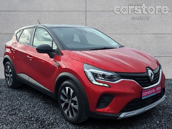 Renault Captur Hatchback, Petrol, 2024, Red