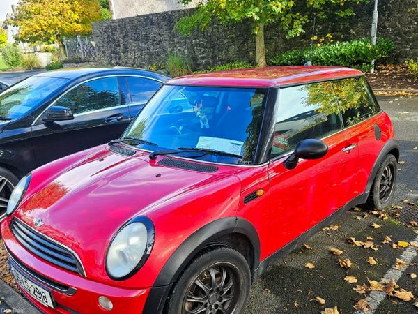 Mini One Hatchback, Petrol, 2005, Red