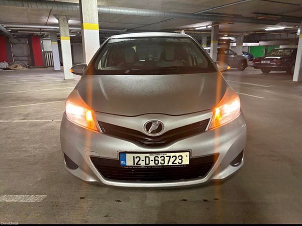 Toyota Vitz Hatchback, Petrol, 2012, Silver