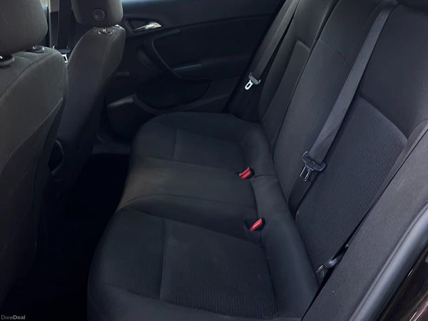 Opel Insignia Saloon, Diesel, 2015, Brown