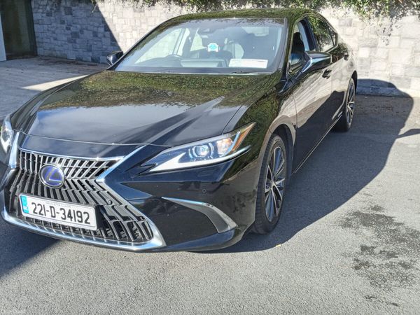 Lexus ES Saloon, Petrol Hybrid, 2022, Black