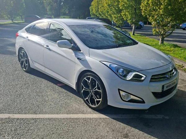 Hyundai i40 Saloon, Diesel, 2015, White