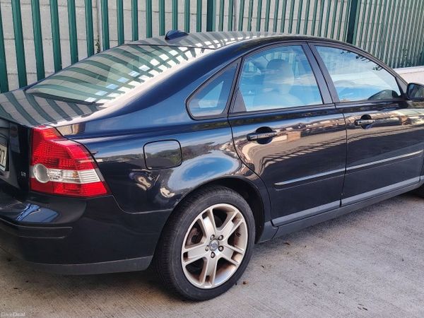 Volvo S40 Saloon, Petrol, 2007, Black