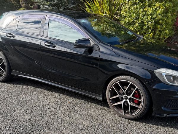 Mercedes-Benz A-Class Hatchback, Petrol, 2013, Black