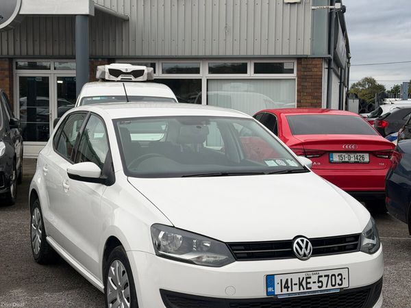 Volkswagen Polo Hatchback, Petrol, 2014, White