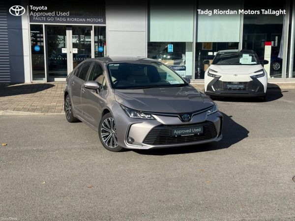 Toyota Corolla Saloon, Petrol Hybrid, 2021, Grey