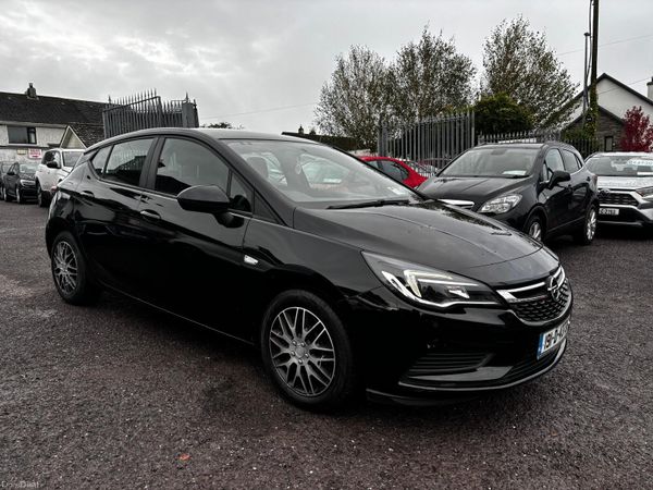 Opel Astra Hatchback, Petrol, 2019, Black