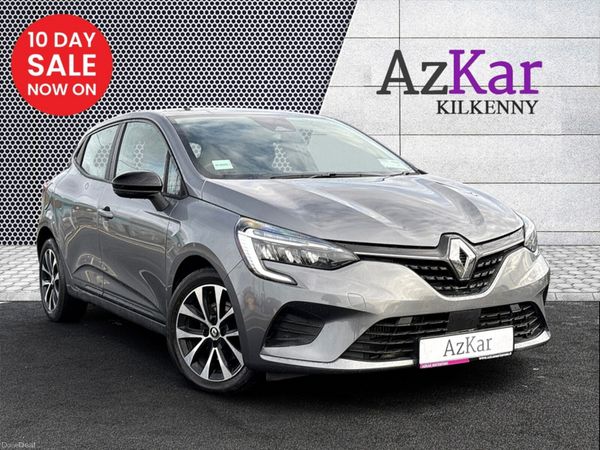 Renault Clio Hatchback, Petrol, 2023, Grey