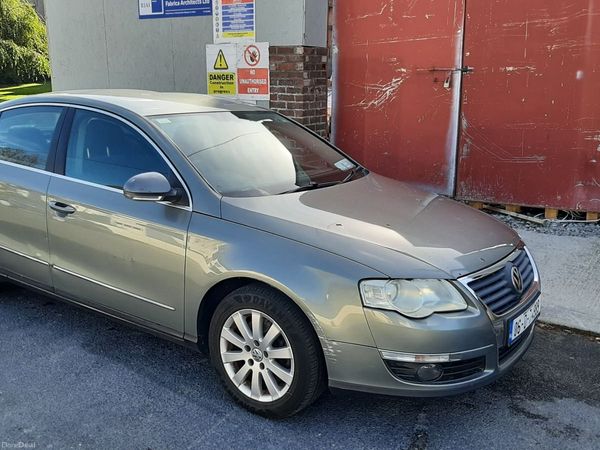 Volkswagen Passat Saloon, Petrol, 2006, Green
