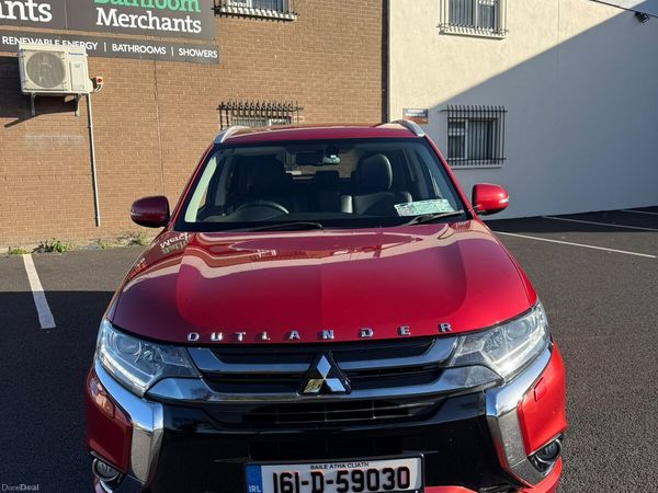 Mitsubishi Outlander SUV, Petrol Plug-in Hybrid, 2016, Red