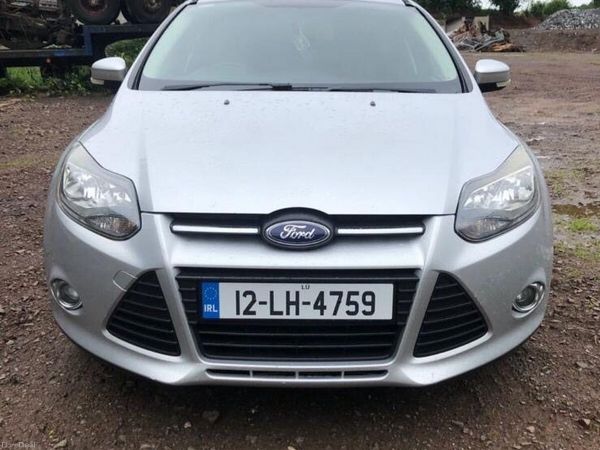 Ford Focus Hatchback, Petrol, 2012, Silver