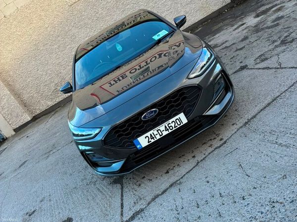 Ford Focus Hatchback, Petrol Hybrid, 2024, Grey