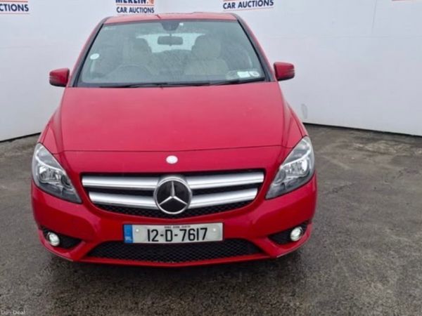 Mercedes-Benz B-Class MPV, Diesel, 2012, Red