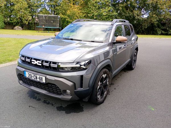 Dacia Duster SUV, Petrol Hybrid, 2025, Grey