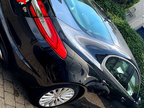 Jaguar XF Saloon, Diesel, 2015, Grey