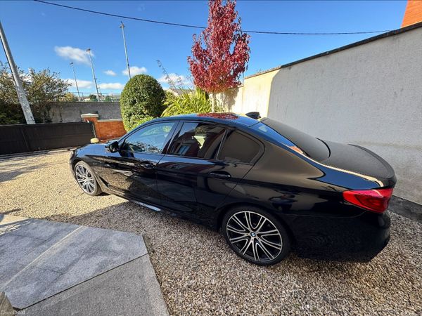 BMW 5-Series Saloon, Petrol Plug-in Hybrid, 2019, Black