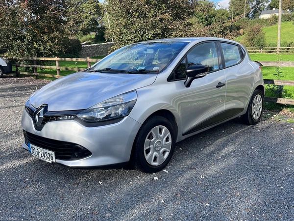 Renault Clio Hatchback, Petrol, 2015, Silver