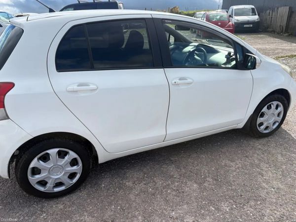 Toyota Vitz Hatchback, Petrol, 2010, White