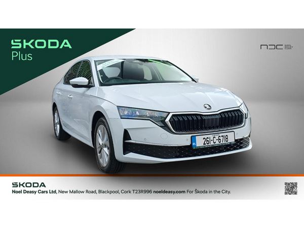 Skoda Octavia Hatchback, Unknown, 2026, White