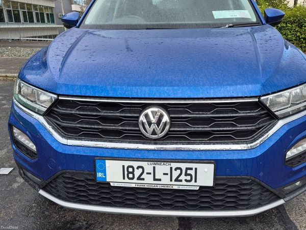 Volkswagen T-Roc SUV, Diesel, 2018, Blue