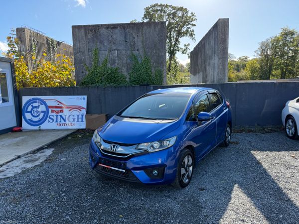 Honda Fit Hatchback, Petrol Hybrid, 2014, Blue