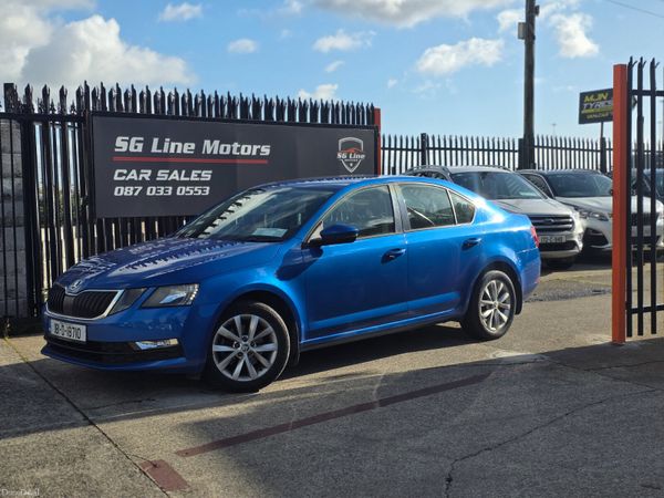 Skoda Octavia Saloon, Petrol, 2018, Blue