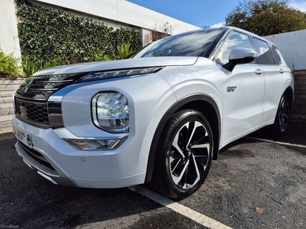 Mitsubishi Outlander SUV, Petrol Plug-in Hybrid, 2023, White