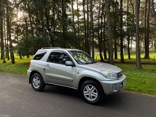 Toyota RAV4 SUV, Petrol, 2002, Silver