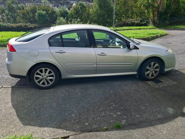 Renault Laguna Hatchback, Diesel, 2010, Silver