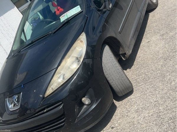 Peugeot 207 Hatchback, Diesel, 2010, Black