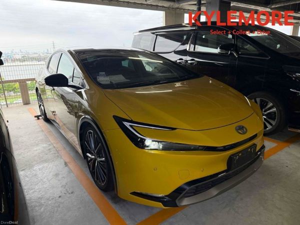 Toyota Prius Hatchback, Petrol Hybrid, 2023, Yellow