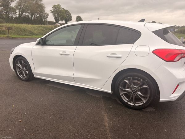 Ford Focus Hatchback, Diesel, 2020, White