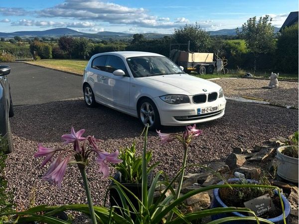 BMW 1-Series Hatchback, Diesel, 2009, White