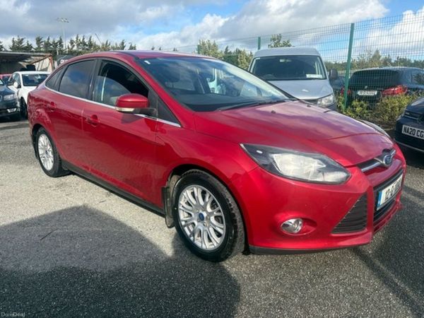 Ford Focus Saloon, Diesel, 2012, Red