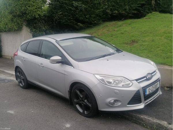 Ford Focus Hatchback, Petrol, 2012, Silver