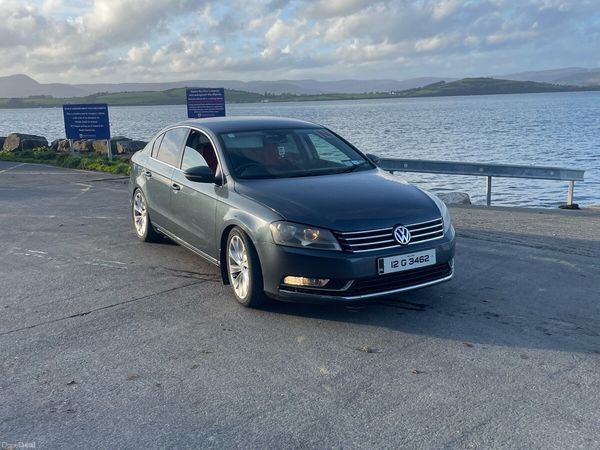 Volkswagen Passat Saloon, Diesel, 2012, Grey