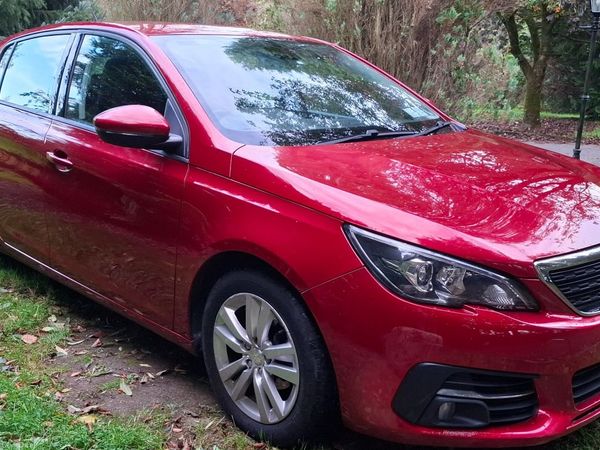 Peugeot 308 Hatchback, Diesel, 2020, Red