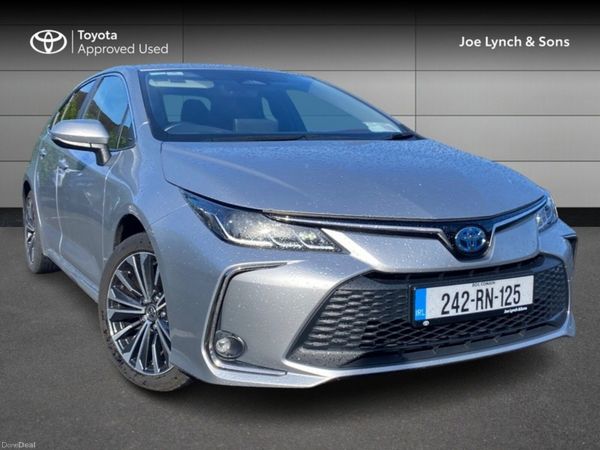 Toyota Corolla Saloon, Petrol Hybrid, 2024, Silver