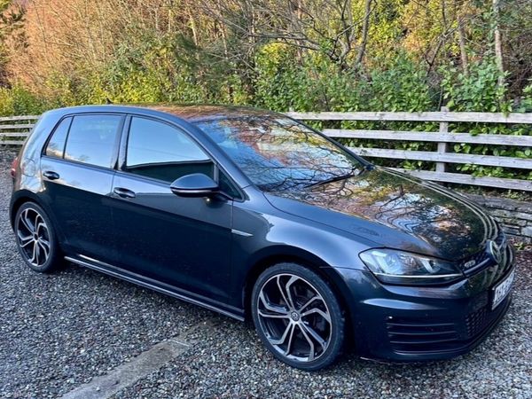 Volkswagen Golf Hatchback, Diesel, 2016, Grey