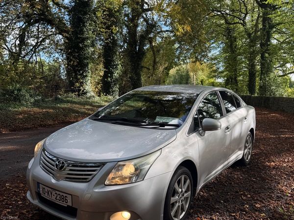 Toyota Avensis Saloon, Diesel, 2010, Silver