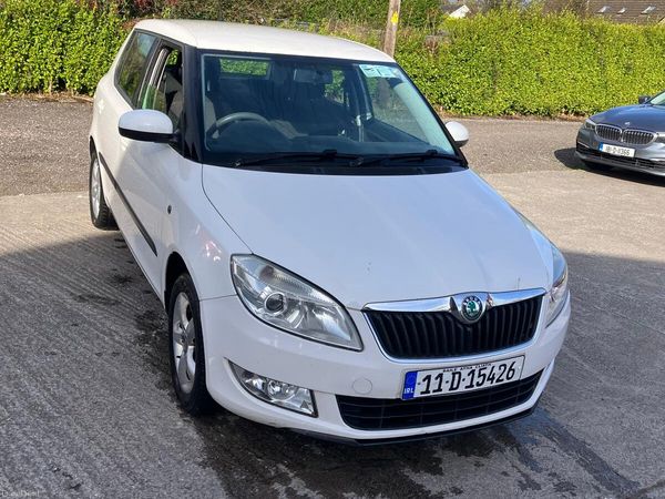 Skoda Fabia Hatchback, Petrol, 2011, White