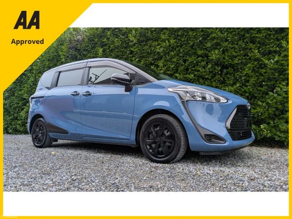 Toyota Sienta MPV, Petrol Hybrid, 2021, Blue