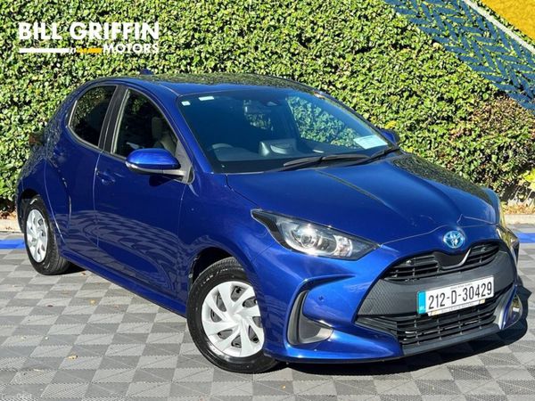 Toyota Yaris Hatchback, Petrol Hybrid, 2021, Blue