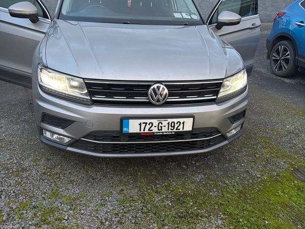 Volkswagen Tiguan SUV, Diesel, 2017, Gold