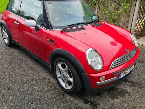 Mini Cooper Hatchback, Petrol, 2004, Red