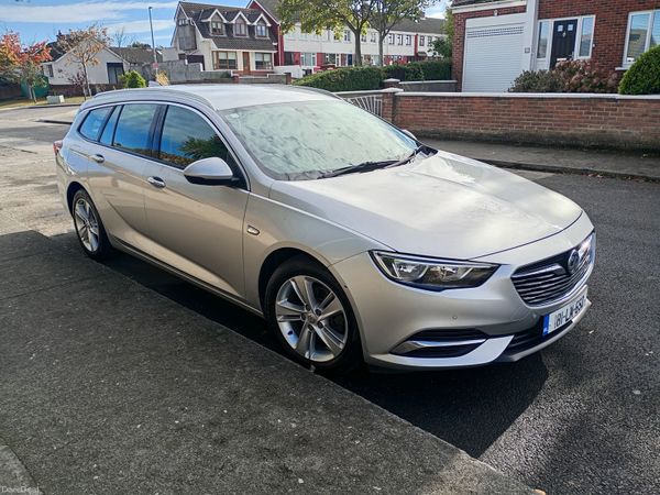 Vauxhall Insignia Estate, Diesel, 2018, Silver