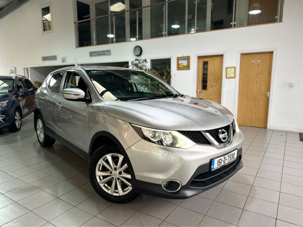 Nissan Qashqai MPV, Petrol, 2015, Silver
