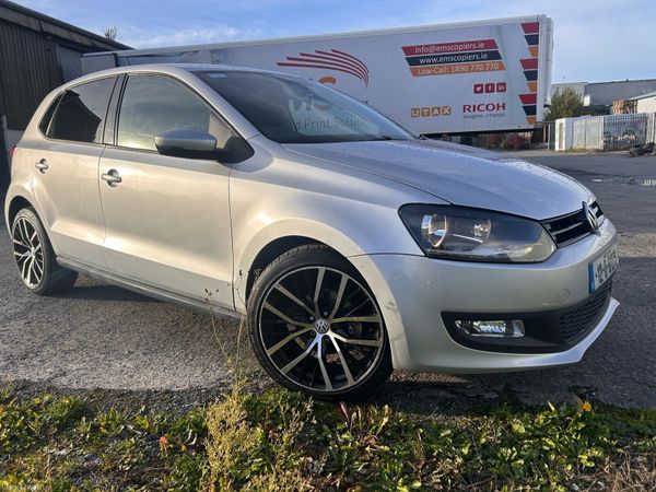 Volkswagen Polo Hatchback, Petrol, 2012, Silver