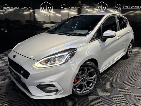 Ford Fiesta Hatchback, Petrol, 2019, Grey