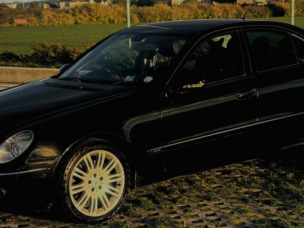 Mercedes-Benz E-Class Saloon, Petrol, 2007, Black